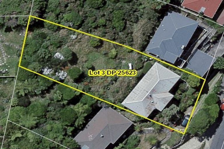 Photo of property in 106 Ruskin Road, Newlands, Wellington, 6037