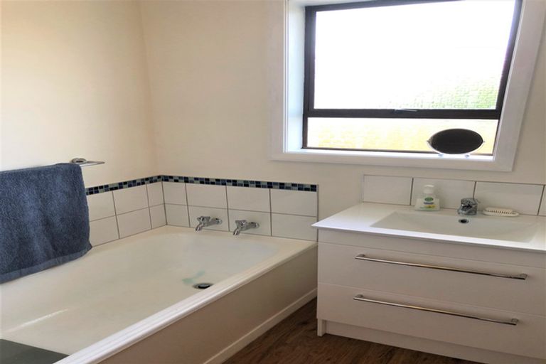 Photo of property in 43 Mcdonald Street, Mosgiel, 9024