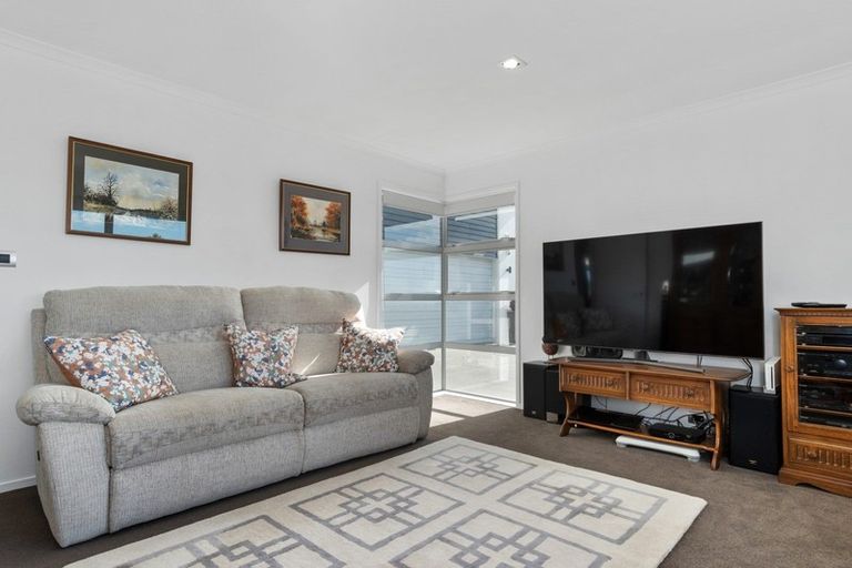 Photo of property in 16 Holyoake Terrace, Omokoroa, 3114