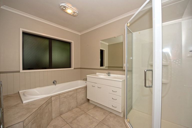 Photo of property in 12 Stoneleigh Drive, Chartwell, Hamilton, 3210