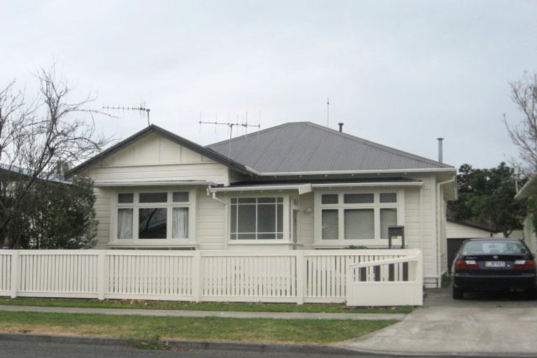 Photo of property in 8 Winifred Street, Napier South, Napier, 4110