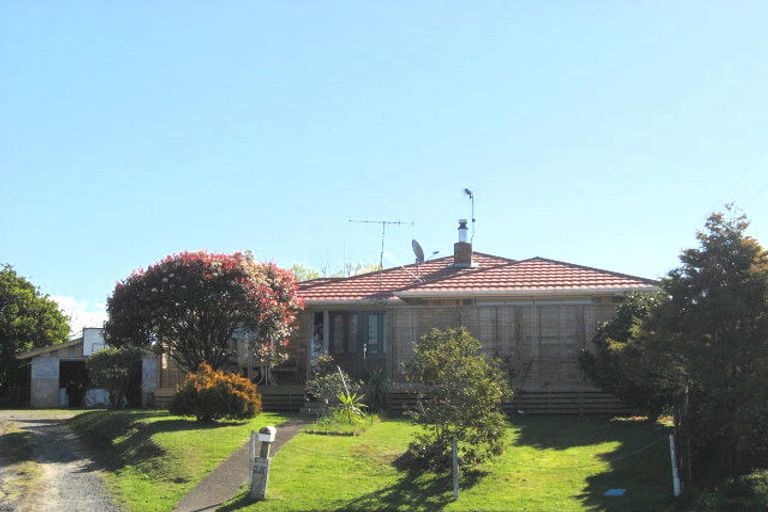 Photo of property in 28 Taniwharau Street, Huntly, 3700