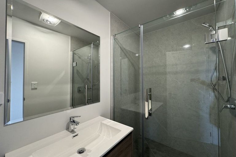 Photo of property in 11 Paetai Lane, Te Atatu Peninsula, Auckland, 0610