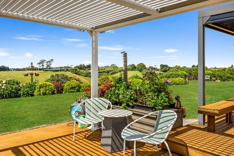 Photo of property in 98 Pitt Road, Hillsborough, New Plymouth, 4372