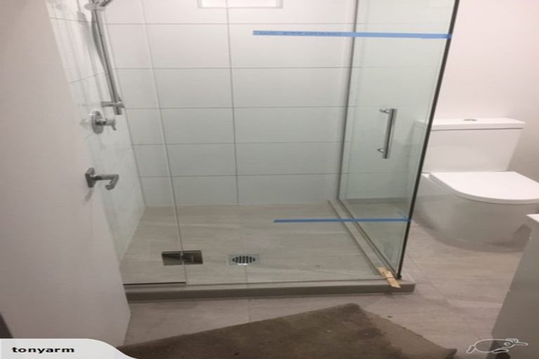 Photo of property in 32 The Brae, Mount Pleasant, Christchurch, 8081