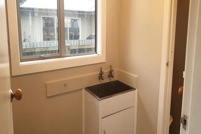 Photo of property in 71 Wingate Street, Redwood, Christchurch, 8051