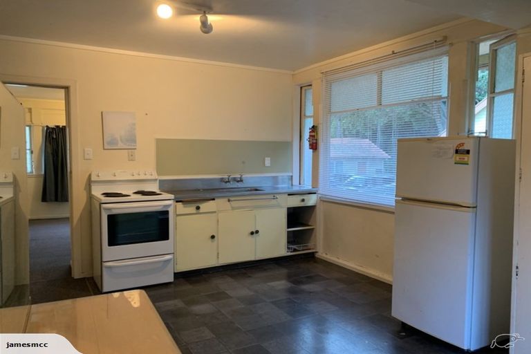 Photo of property in 21 Burnell Avenue, Thorndon, Wellington, 6011