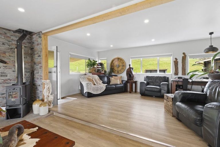 Photo of property in 1044 Awhitu Road, Pollok, Waiuku, 2683