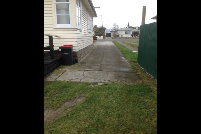 Photo of property in 33 Belt Street, Waimate, 7924