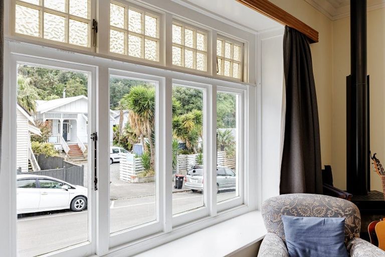 Photo of property in 38-40 Shakespeare Road, Bluff Hill, Napier, 4110