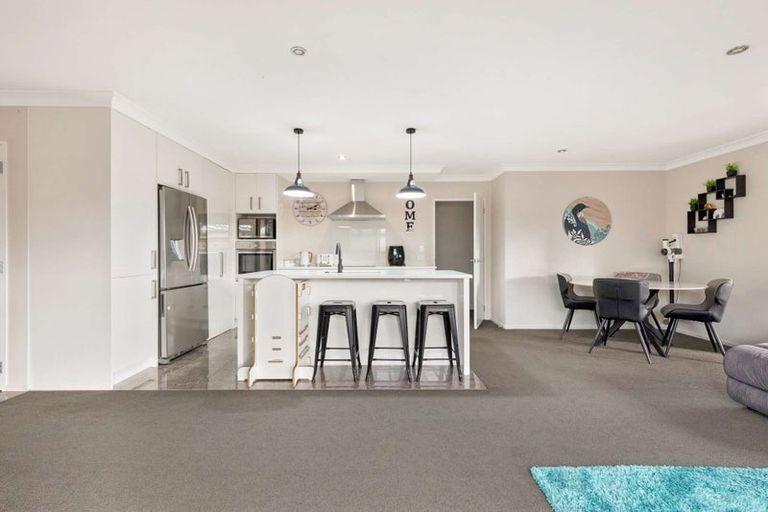 Photo of property in 1 Puketi Lane, Waiuku, 2123