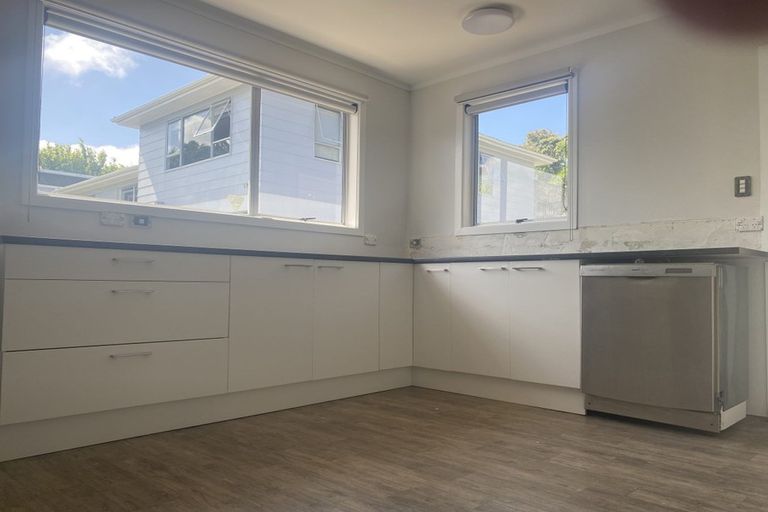 Photo of property in 1/51a Lynden Avenue, Hillcrest, Auckland, 0627