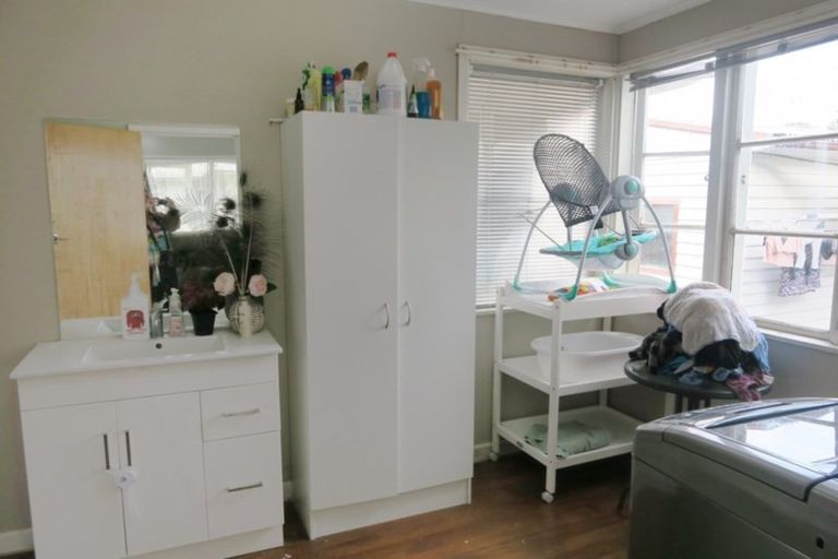 Photo of property in 42 Ayton Street, Mangapapa, Gisborne, 4010