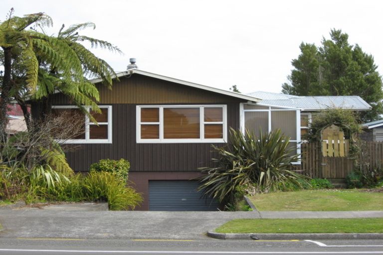 Photo of property in 284 Mangorei Road, Merrilands, New Plymouth, 4312