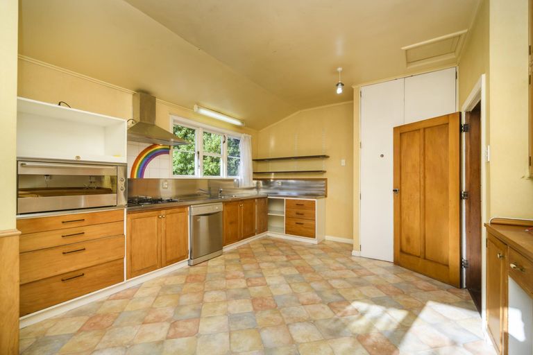 Photo of property in 6 Nathan Place, West End, Palmerston North, 4412