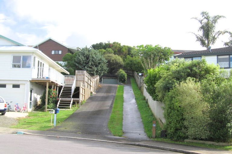 Photo of property in 81b William Bayes Place, Red Beach, 0932