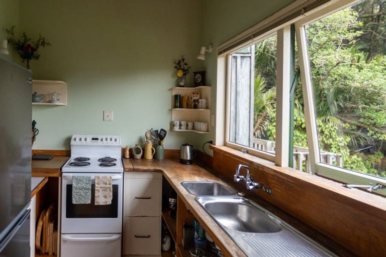 Photo of property in 5 Yarborough Street, Kohukohu, 0491