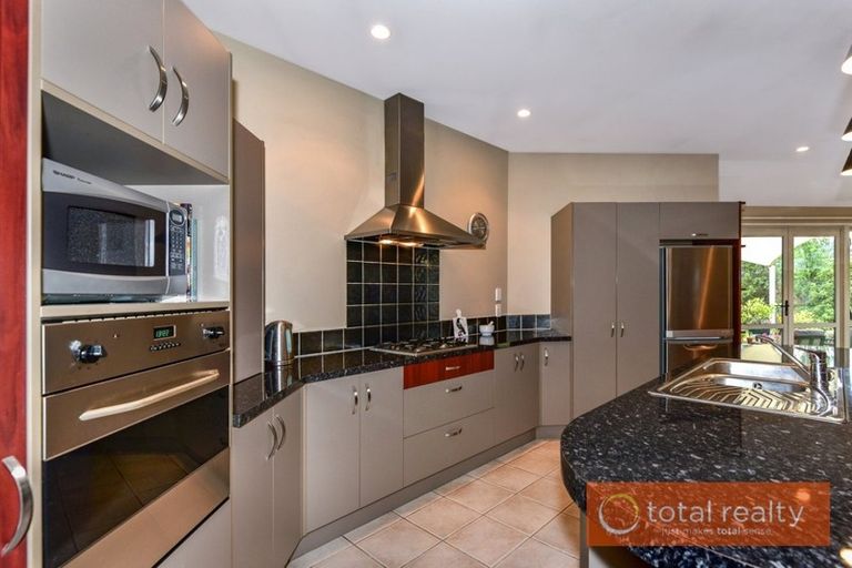 Photo of property in 92a Milns Road, Halswell, Christchurch, 8025