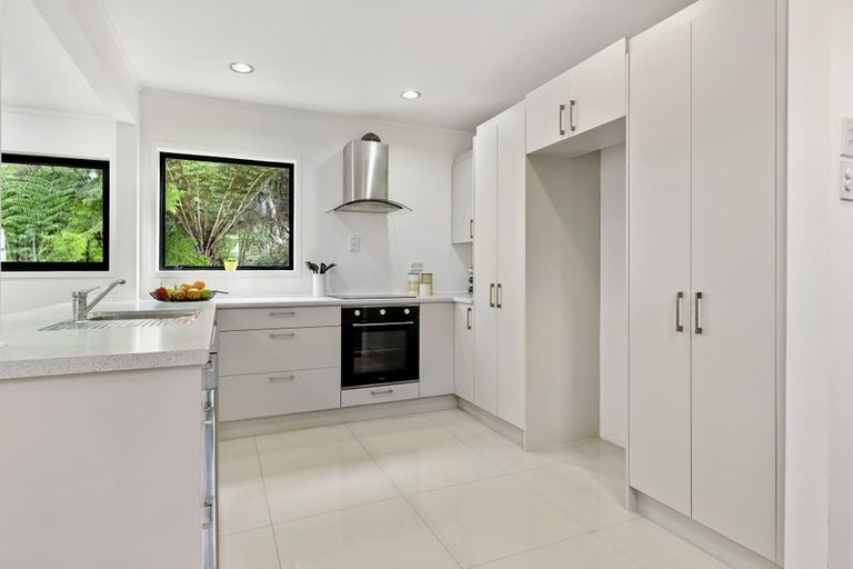 Photo of property in 74 Rhinevale Close, Henderson, Auckland, 0612