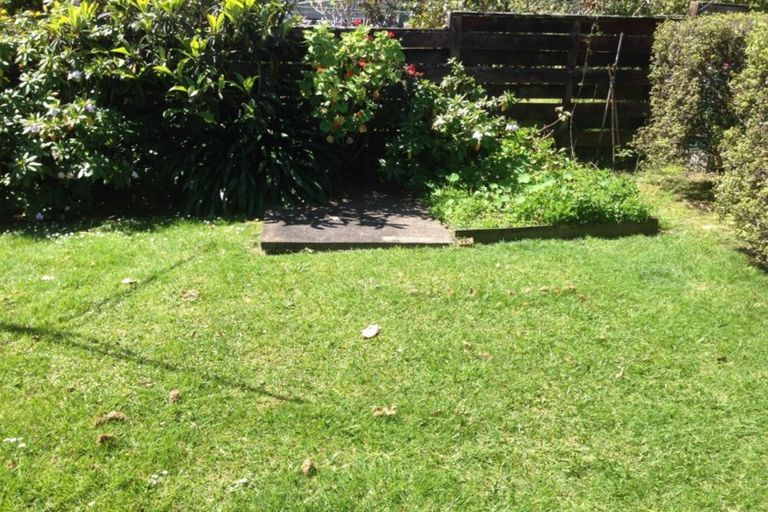 Photo of property in 8 Springfield Street, Forrest Hill, Auckland, 0620