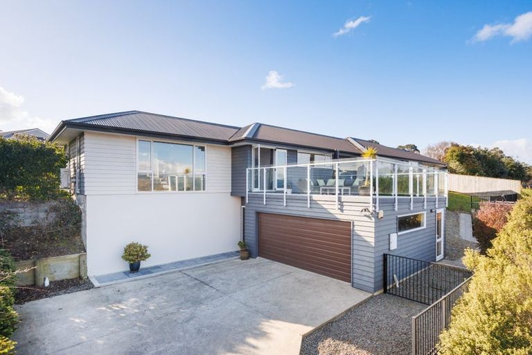 Photo of property in 18b Galea Grove, Kelvin Grove, Palmerston North, 4414
