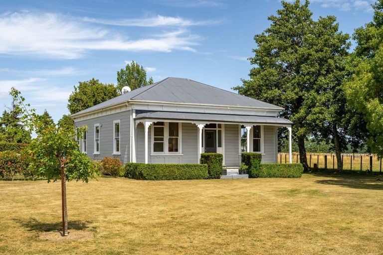 Photo of property in 71 No 1 Line, Tauwharenikau, Featherston, 5771