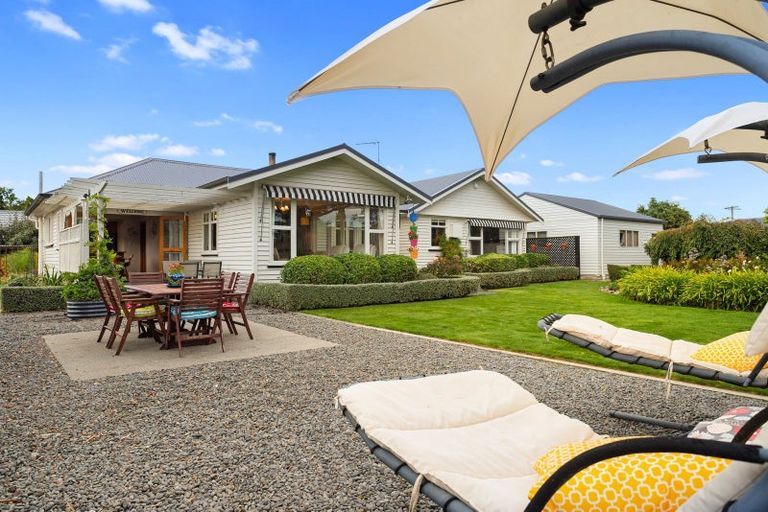 Photo of property in 2 Church Street, Amberley, 7410