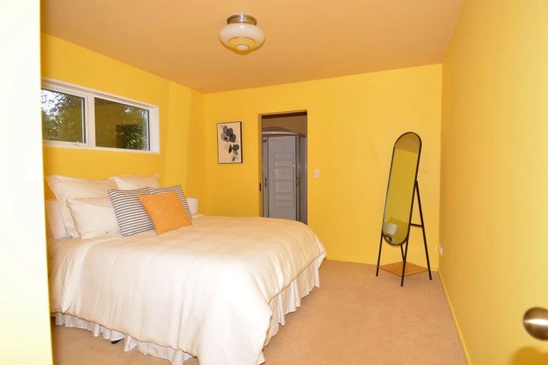 Photo of property in 33 Rakiura Parade, Otatara, Invercargill, 9879