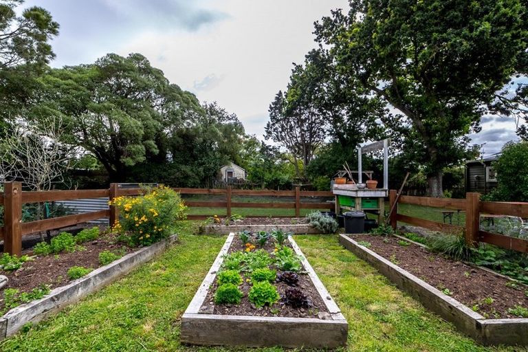 Photo of property in 140 Fitzherbert Street, Featherston, 5710