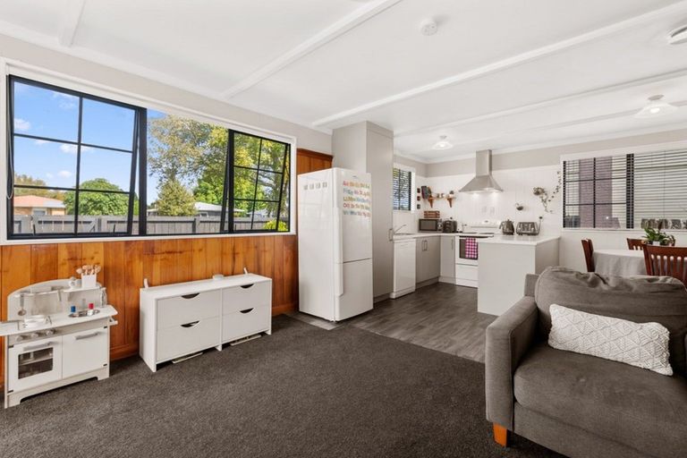 Photo of property in 9 Miller Street, Glenholme, Rotorua, 3010