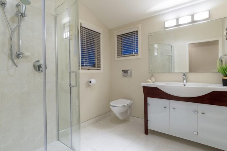 Photo of property in 17 Stratford Place, Otumoetai, Tauranga, 3110