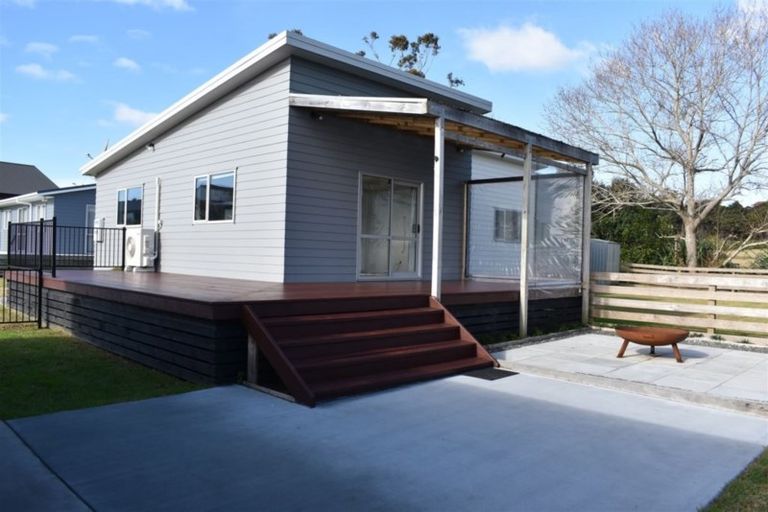 Photo of property in 4a Beachcomber Road, Mangawhai Heads, Mangawhai, 0505