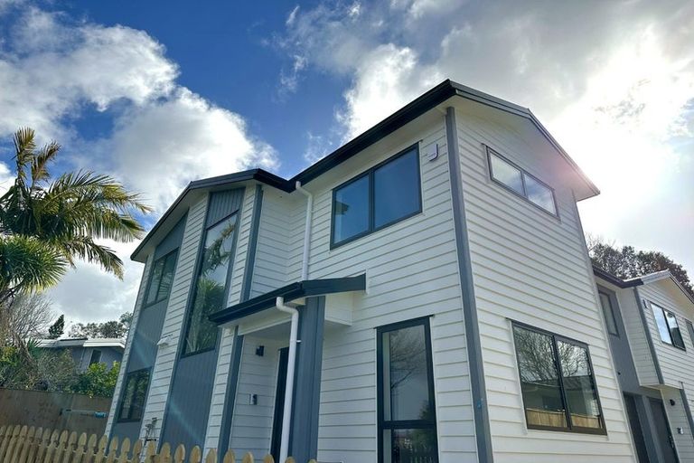 Photo of property in 7a Pinehurst Place, Wattle Downs, Auckland, 2103