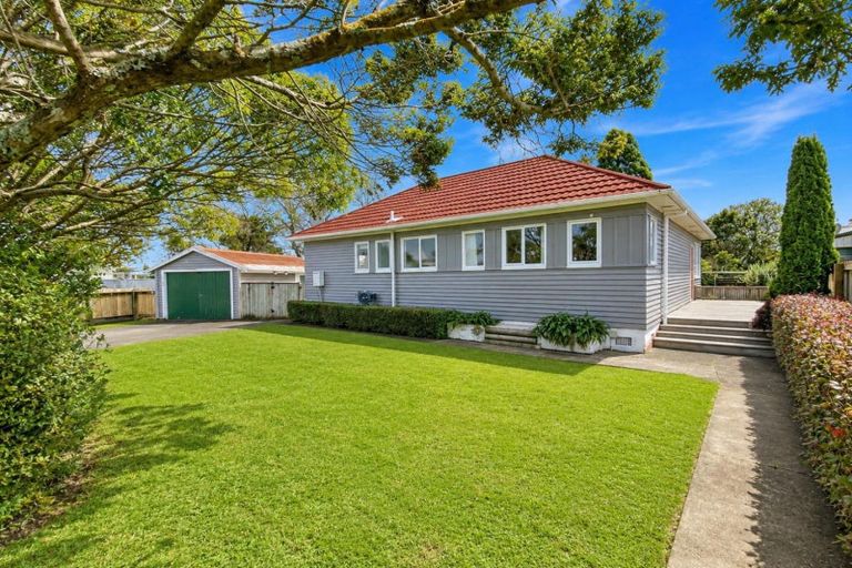 Photo of property in 6 Clovelly Street, Brooklands, New Plymouth, 4310