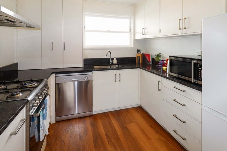 Photo of property in 49c Park Road, Miramar, Wellington, 6022