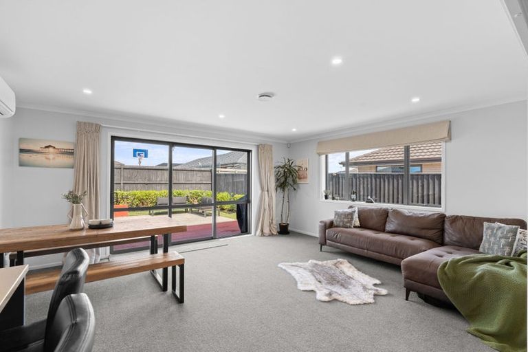 Photo of property in 3 Azara Way, Wigram, Christchurch, 8025