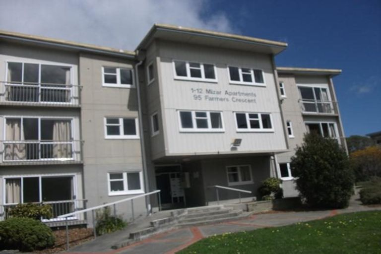 Photo of property in 95 Farmer Crescent, Taita, Lower Hutt, 5011