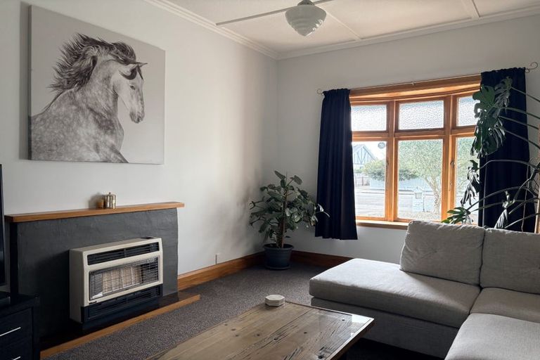 Photo of property in 24 Lyndhurst Street, Takaro, Palmerston North, 4412