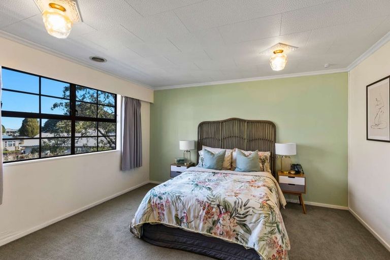 Photo of property in 5 Aiken Road, Saint Johns Hill, Whanganui, 4501