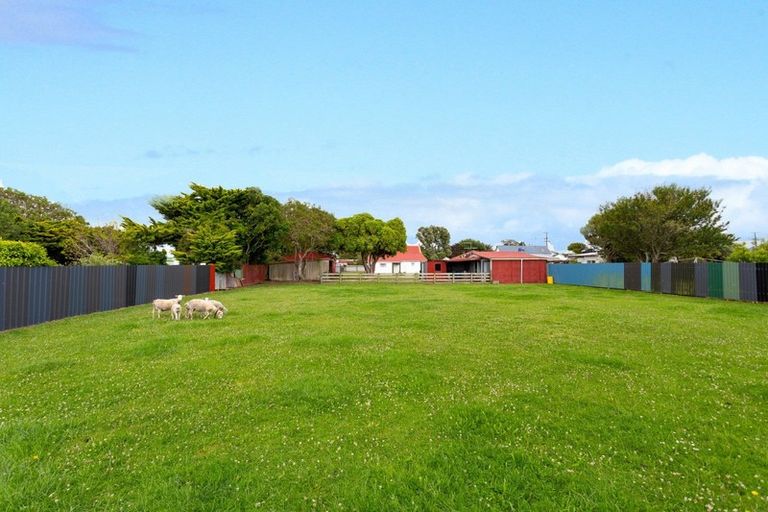 Photo of property in 32 Gloag Street, Waverley, 4510