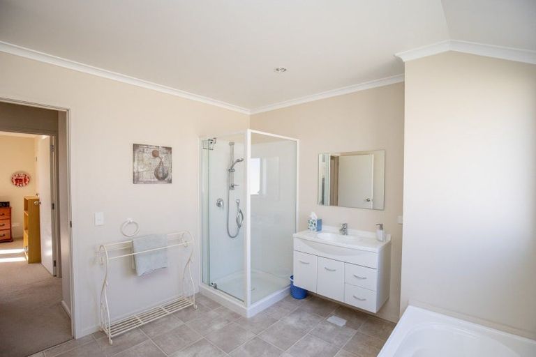 Photo of property in 55 Darlington Street, Ngatea, 3503