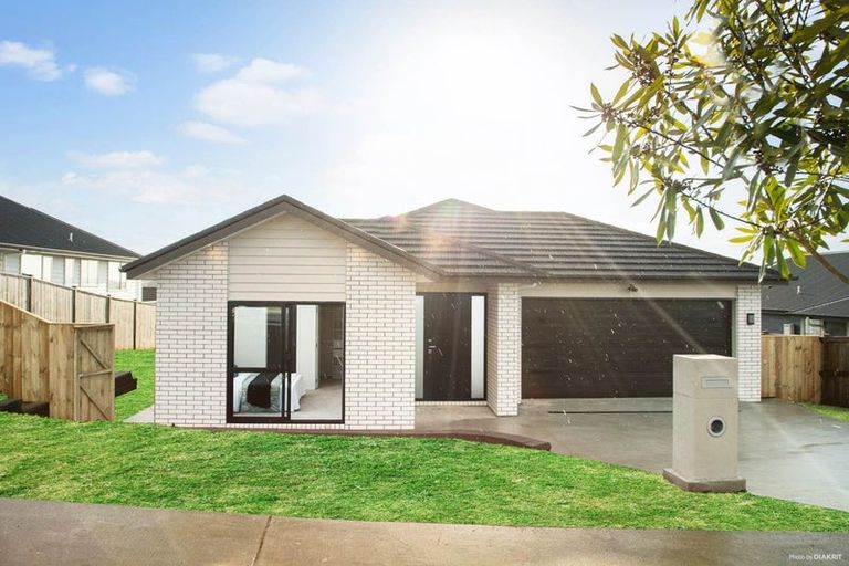 Photo of property in 2 Bellenden Crescent, Pokeno, 2402