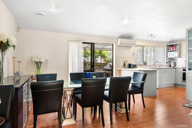 Photo of property in 26a Woodstock Road, Forrest Hill, Auckland, 0620