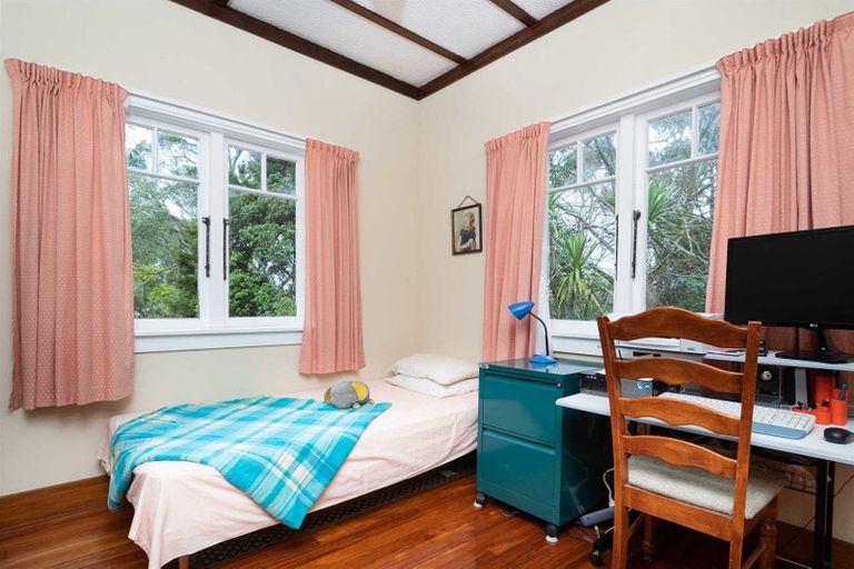 Photo of property in 141 Tawa Road, Kumeu, 0891