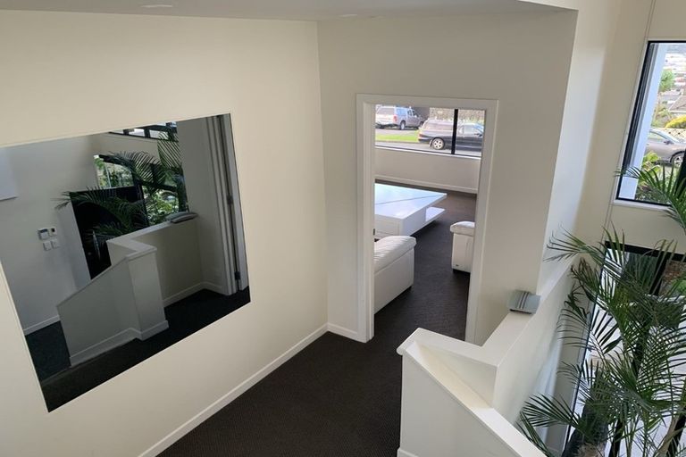 Photo of property in 1/2 Beatrice Avenue, Hillcrest, Auckland, 0627