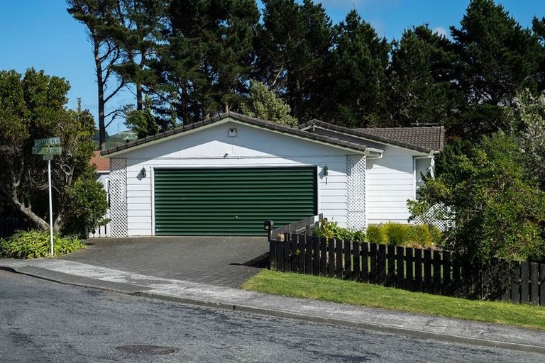 Photo of property in 1 Curacao Place, Grenada Village, Wellington, 6037