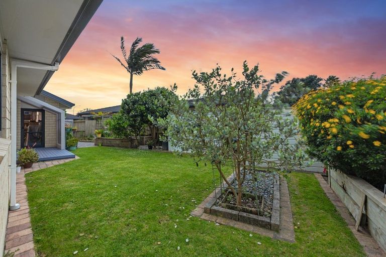 Photo of property in 34 Gibson Place, Papamoa Beach, Papamoa, 3118