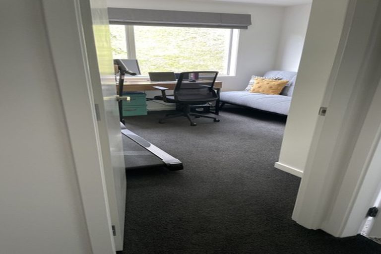 Photo of property in 7 Farnworth Terrace, Churton Park, Wellington, 6037