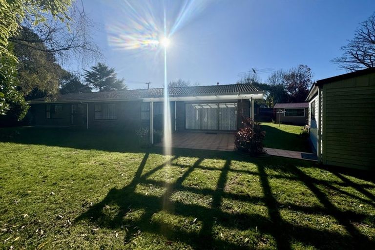 Photo of property in 18 Barton Road, Heretaunga, Upper Hutt, 5018