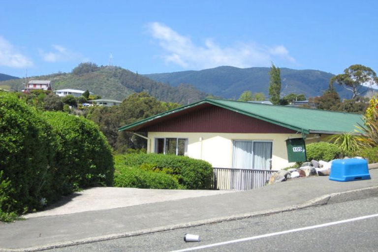 Photo of property in 105 Princes Drive, Britannia Heights, Nelson, 7010